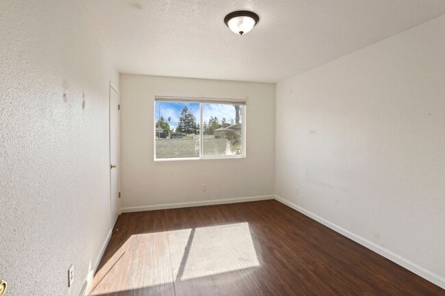 Building Photo - 3557 Merced Ave