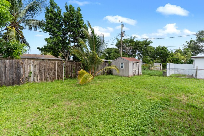 Building Photo - 551 NW 107th St