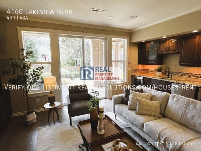 Building Photo - 4160 Lakeview Blvd