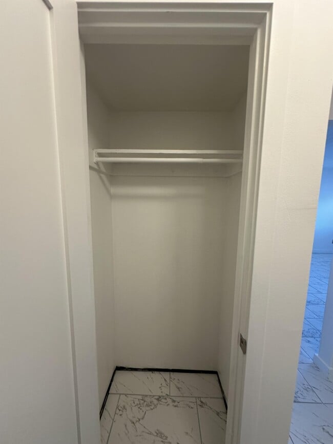 Building Photo - 650 N 300 W
