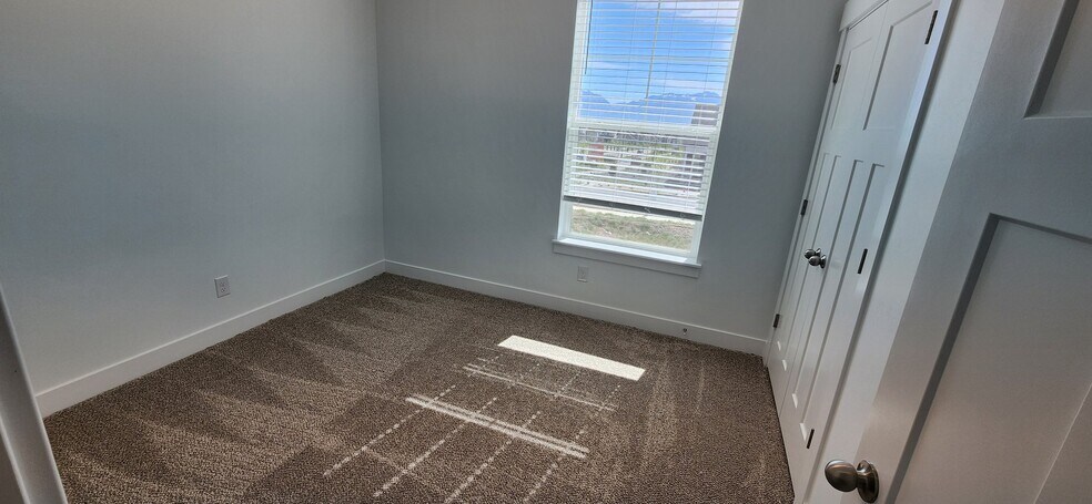 Building Photo - 12719 Waterpocket Ln