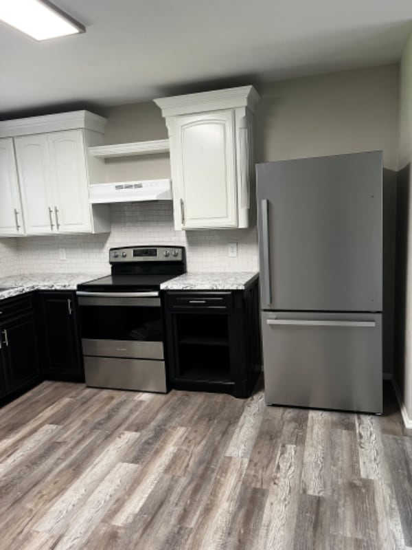 Building Photo - 3526 S Downtain St