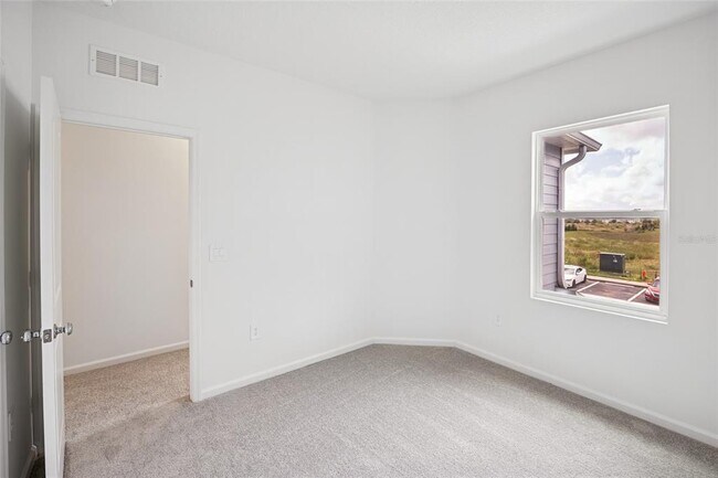 Building Photo - 3007 Maloof Dr