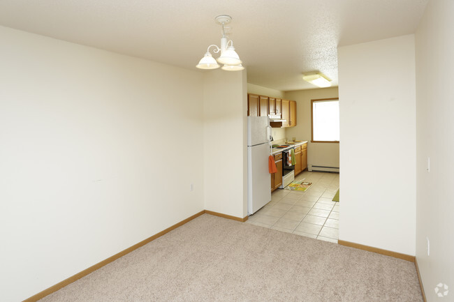 2 Bedroom-Dining Area - Summit Point