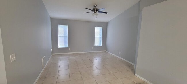 Building Photo - 1405 18th Avenue SW