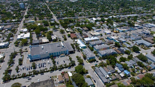 Building Photo - 810 3rd Ave N
