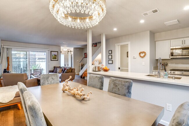 Building Photo - 46 Belvedere Ct