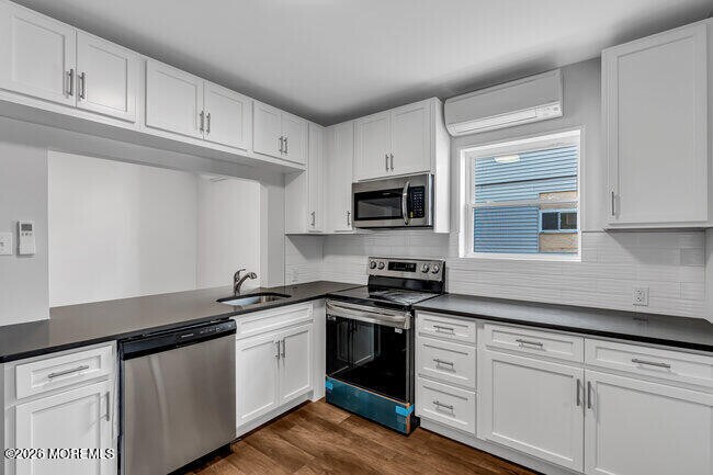 Building Photo - 22 Navesink Ave