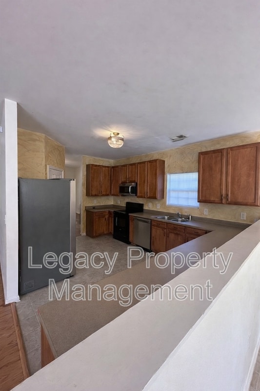 Building Photo - 1608 Brambleton Ct