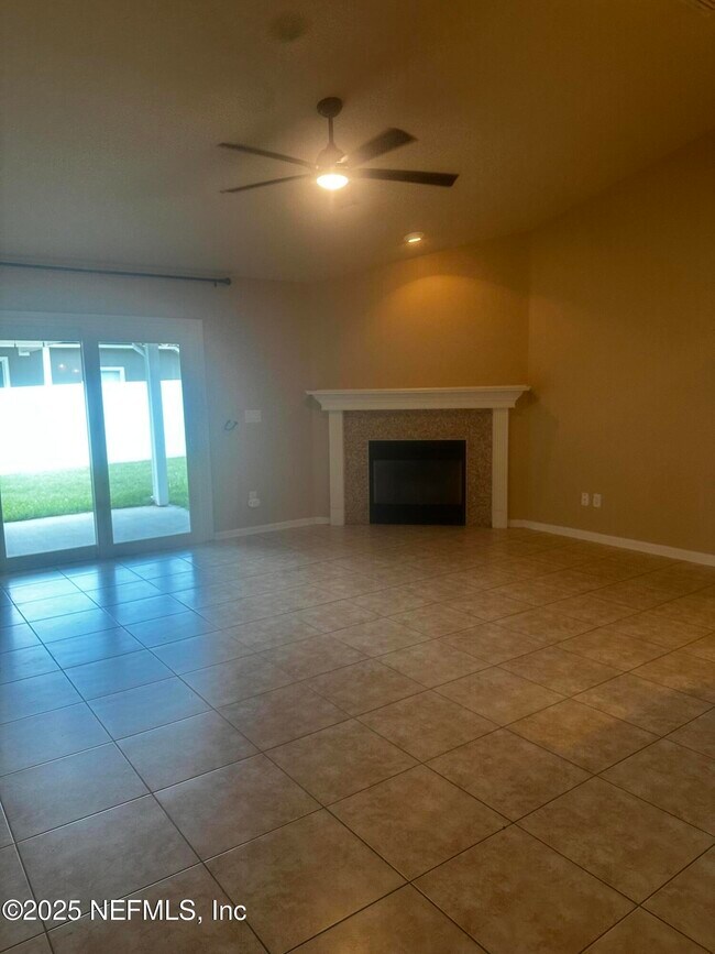 Building Photo - 45157 Ingleham Cir