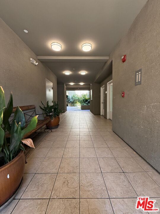 Building Photo - 7551 Jordan Ave