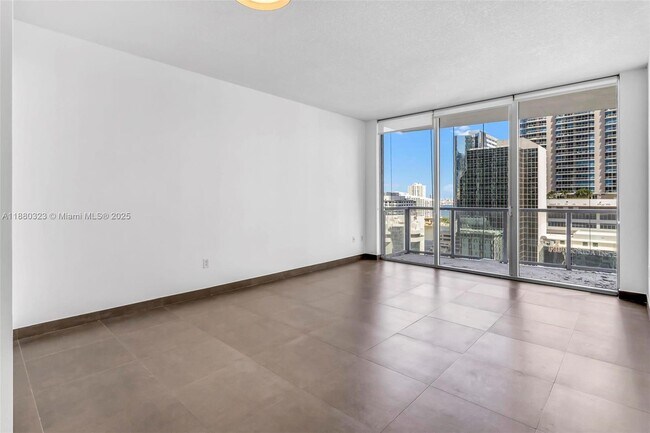 Building Photo - 1050 Brickell Ave