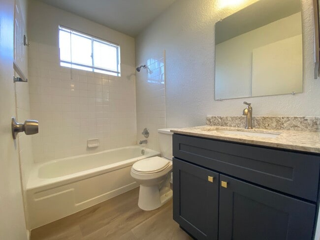 Building Photo - Beautiful Remodeled Home for Rent