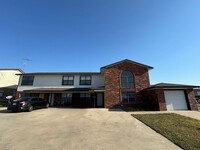 Building Photo - 1203 Monroe Loop