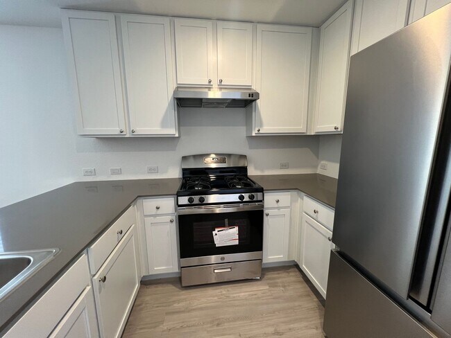 Building Photo - Charming 3/2 Home in Navarro Ranch