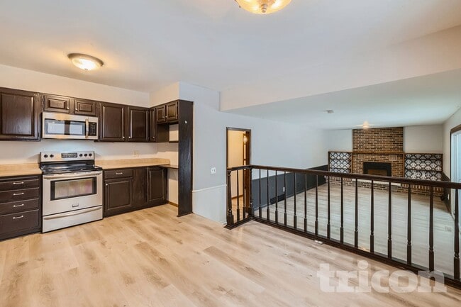 Building Photo - 19955 Chili Ave W