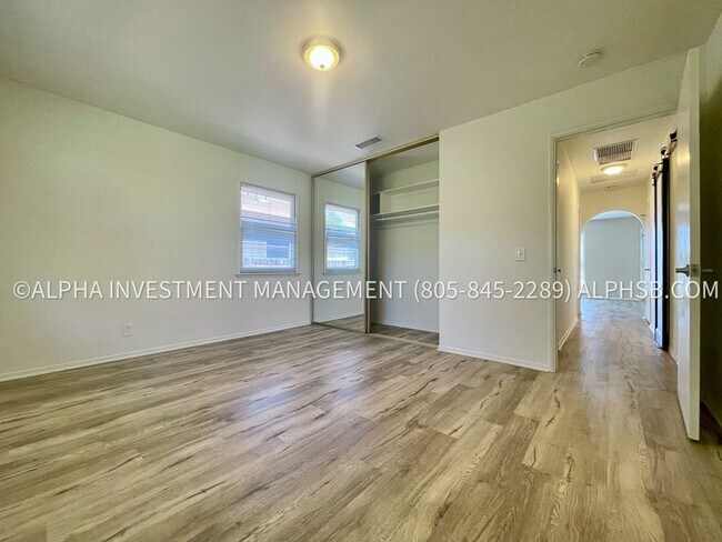 Building Photo - Charming 2-Bedroom Mesa Home with Ocean Vi...