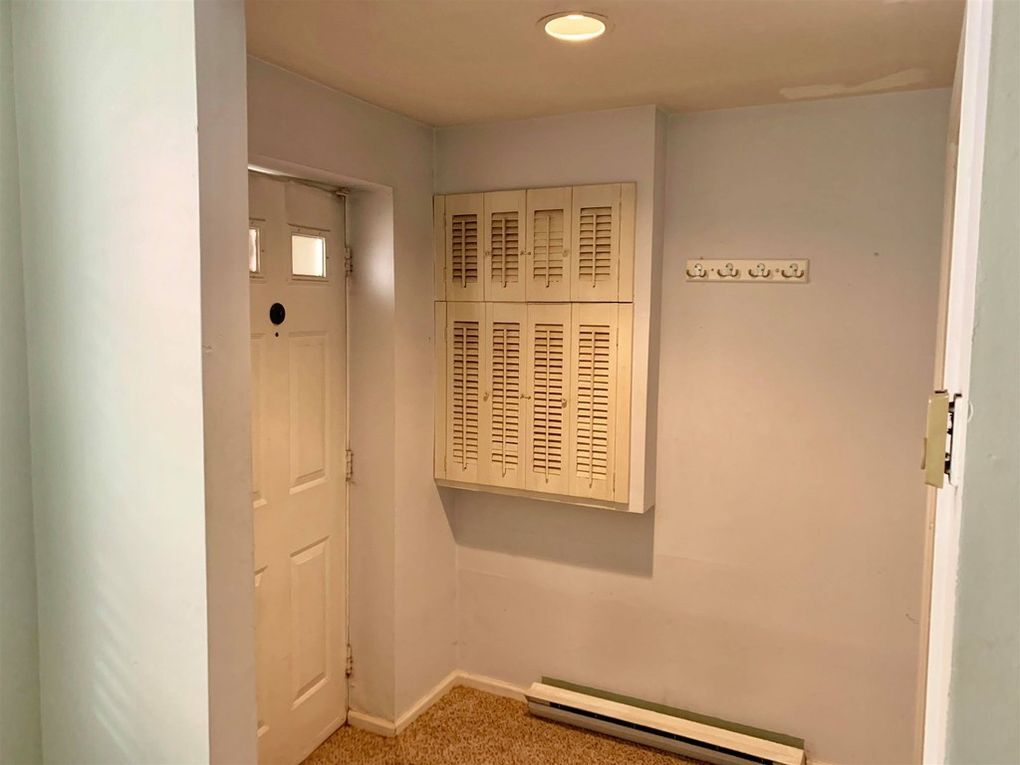 Building Photo - 277 Hudson Ave