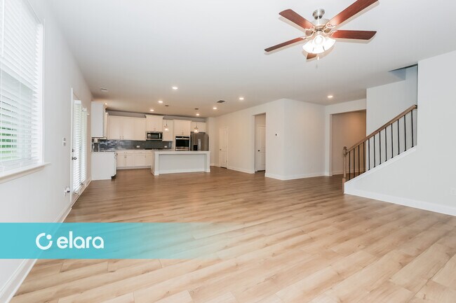 Building Photo - 351 Caledonia Ct