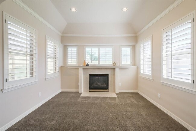 Building Photo - 12411 Santiago Cove Ln