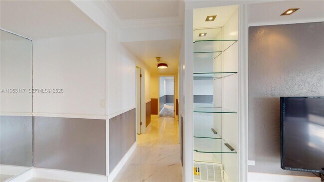 Building Photo - 1800 NE 114th St