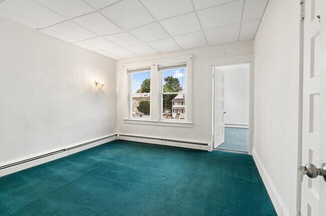 Building Photo - 69 Nesmith St