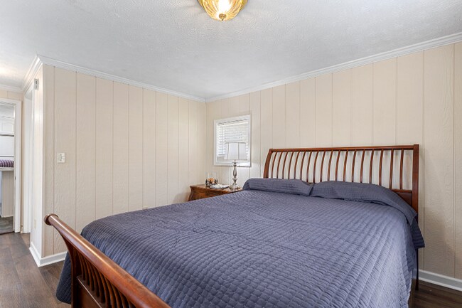 Building Photo - 2268 E Main St