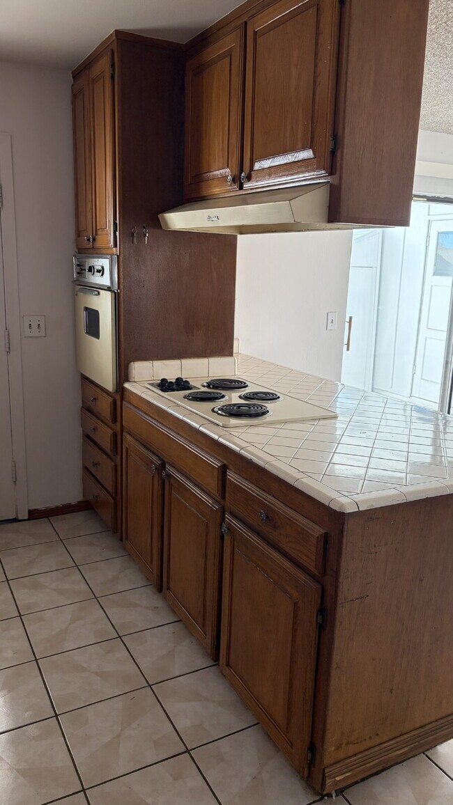 Building Photo - Mid-Century Dream with Beautiful POOL !!!