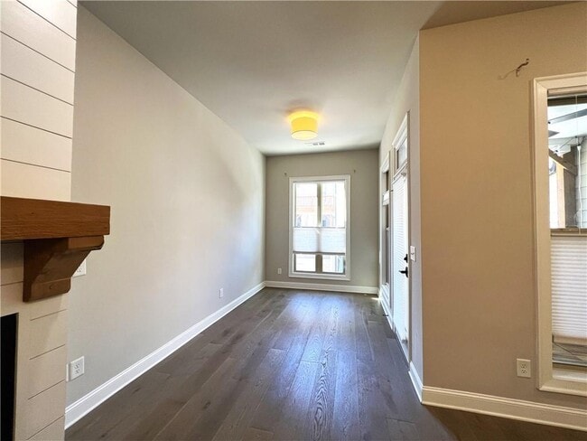 Building Photo - 4353 Parkside Pl