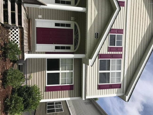 Building Photo - 206 Prowler Ln