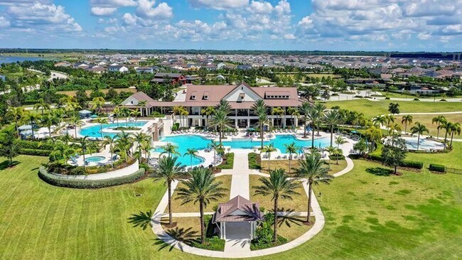 Building Photo - 601 Hookline Cir