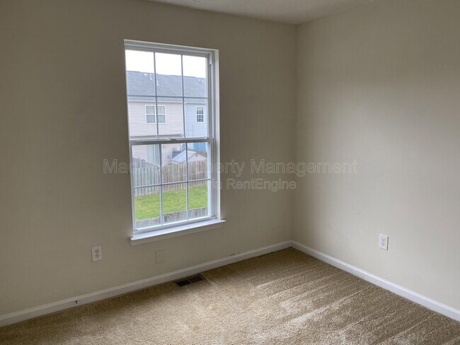 Building Photo - 2909 Broyhill Ct