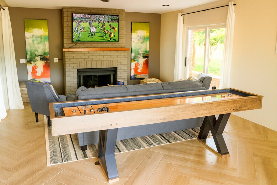 Building Photo - 11940 Springpoint Ln