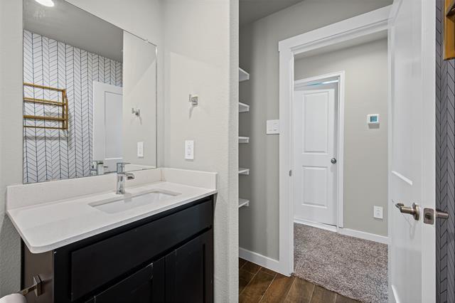 Building Photo - 9352 Herringbone Dr