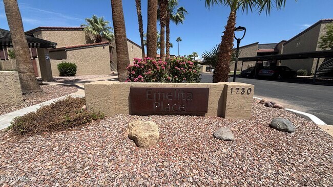 Building Photo - 1730 W Emelita Ave