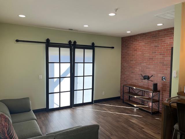 Building Photo - 123 Foxden Dr