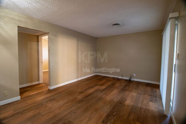 Building Photo - 1217 Aberdeen Ave