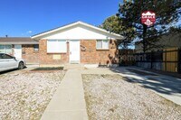 Building Photo - 13669 E Nevada Ave