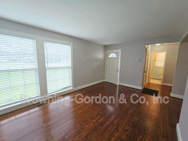 Building Photo - 3611A Mayflower Pl
