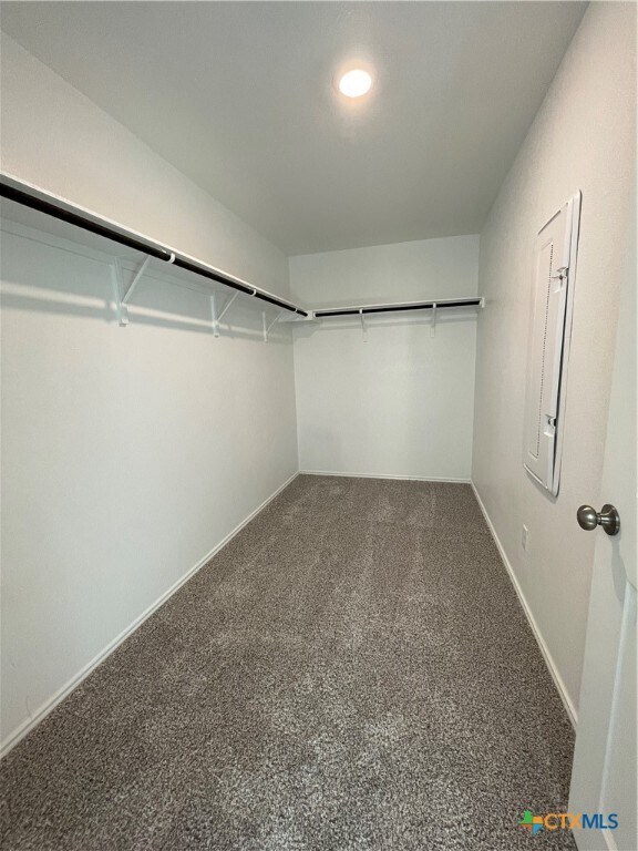 Building Photo - 214 Escondido Cir
