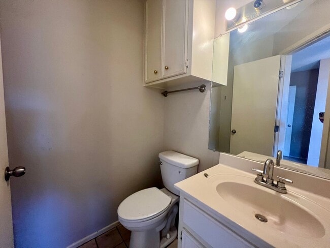 Building Photo - Charming 4 Bedroom in Cooper ISD