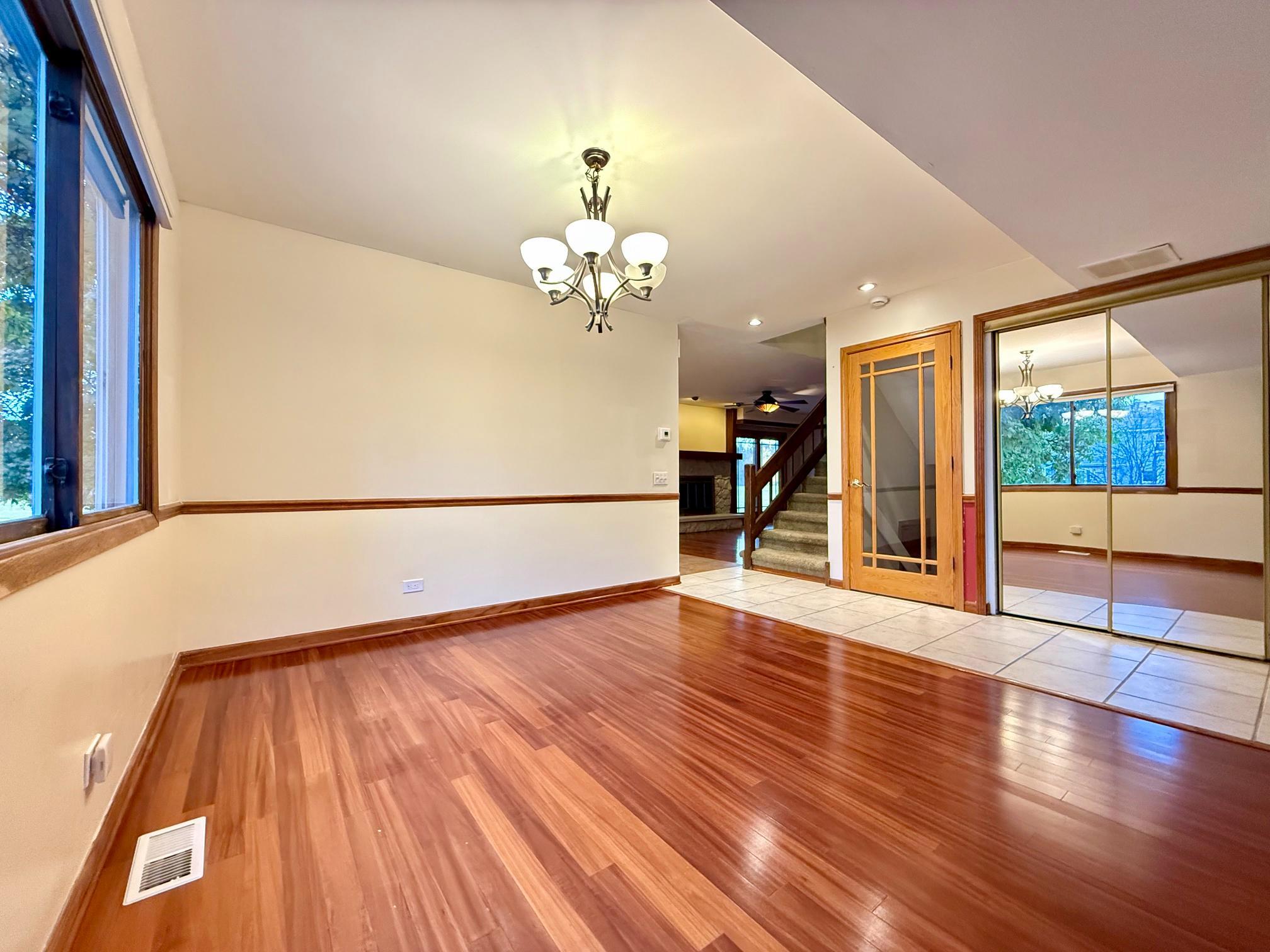 Building Photo - 1205 N Scarlet Ct