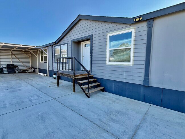 Building Photo - 64173 Thomas Ave