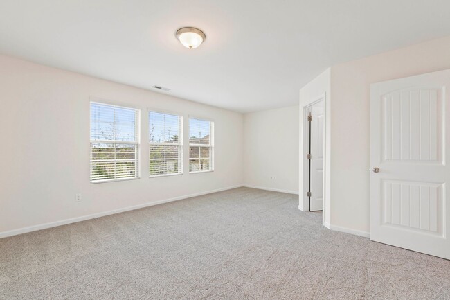 Building Photo - Charming 3BR Townhome in Brightleaf at the...