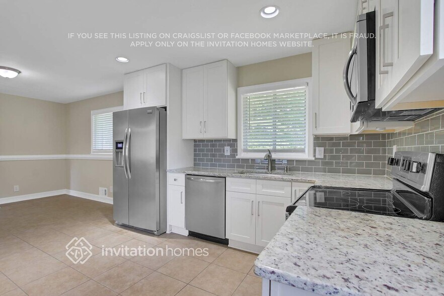 Building Photo - 3746 Brookcrest Cir