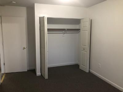 Building Photo - 244 Oakville Ave