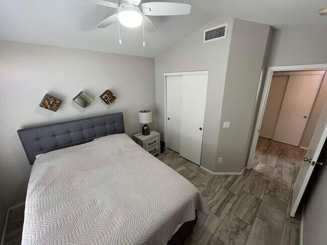 Building Photo - 11669 W Pine Mountain Ct