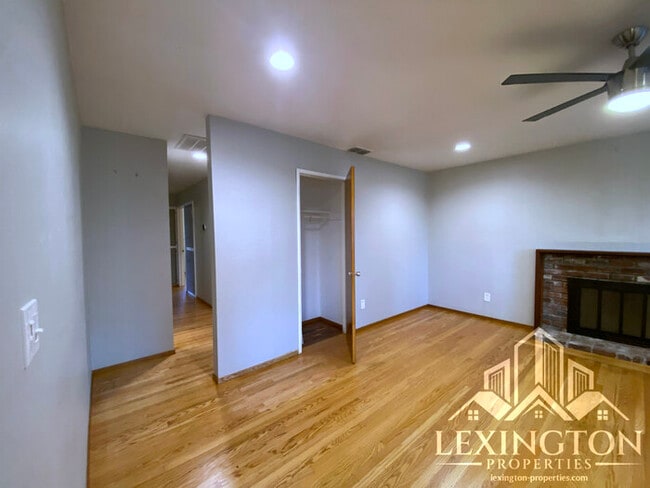 Building Photo - Charming, Orangevale Home with Spacious Yard! – 3BD/2BA