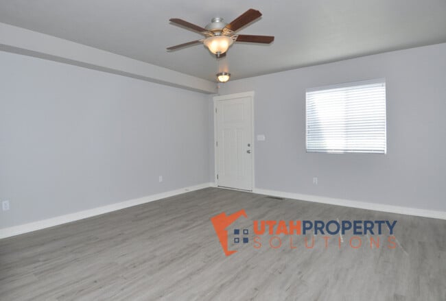 Building Photo - 14424 S Ferndale Way