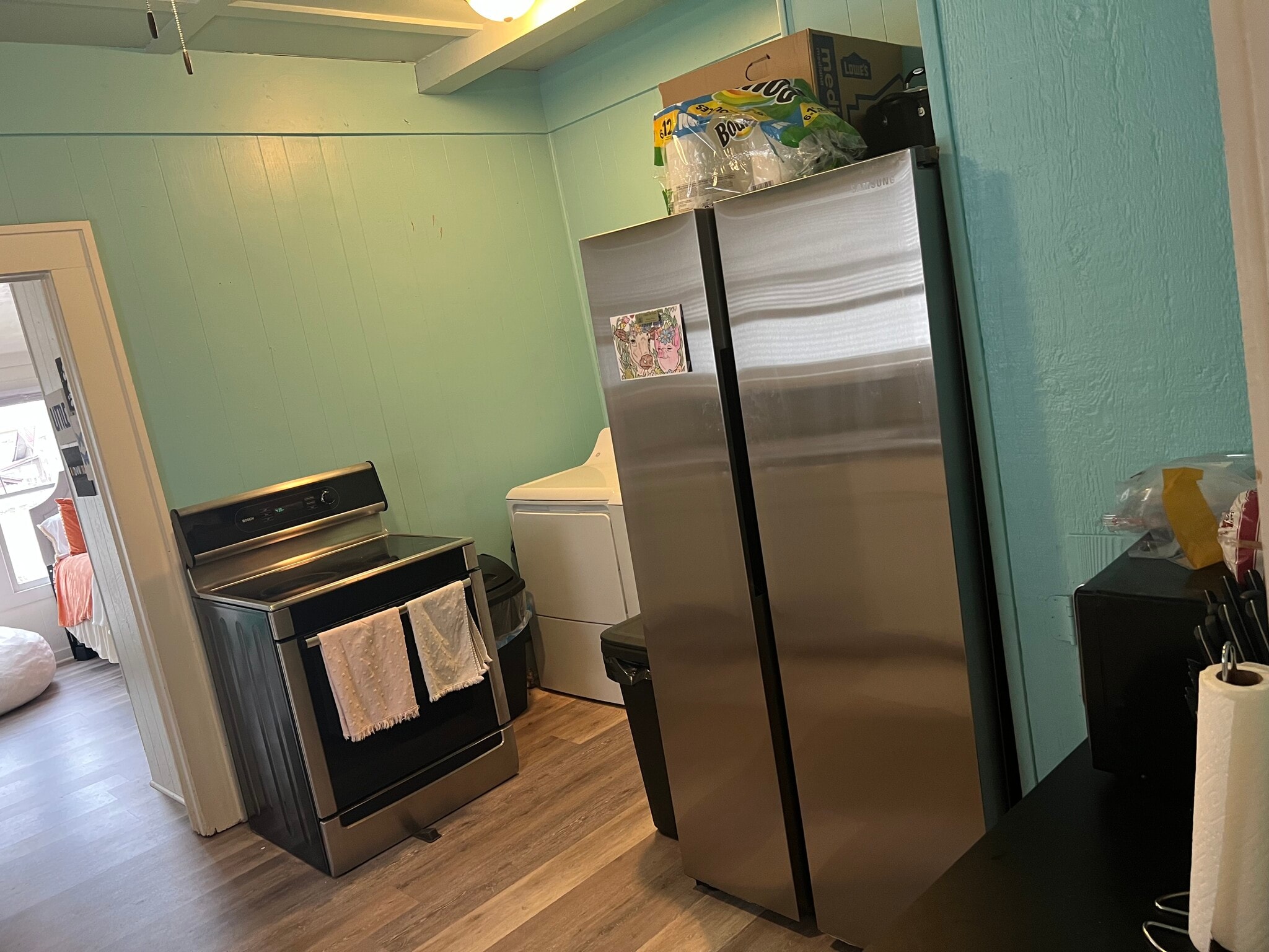 Building Photo - 208 W Elm Ave